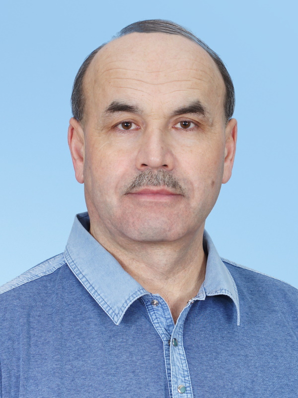 Казаков Владимир Владимирович.